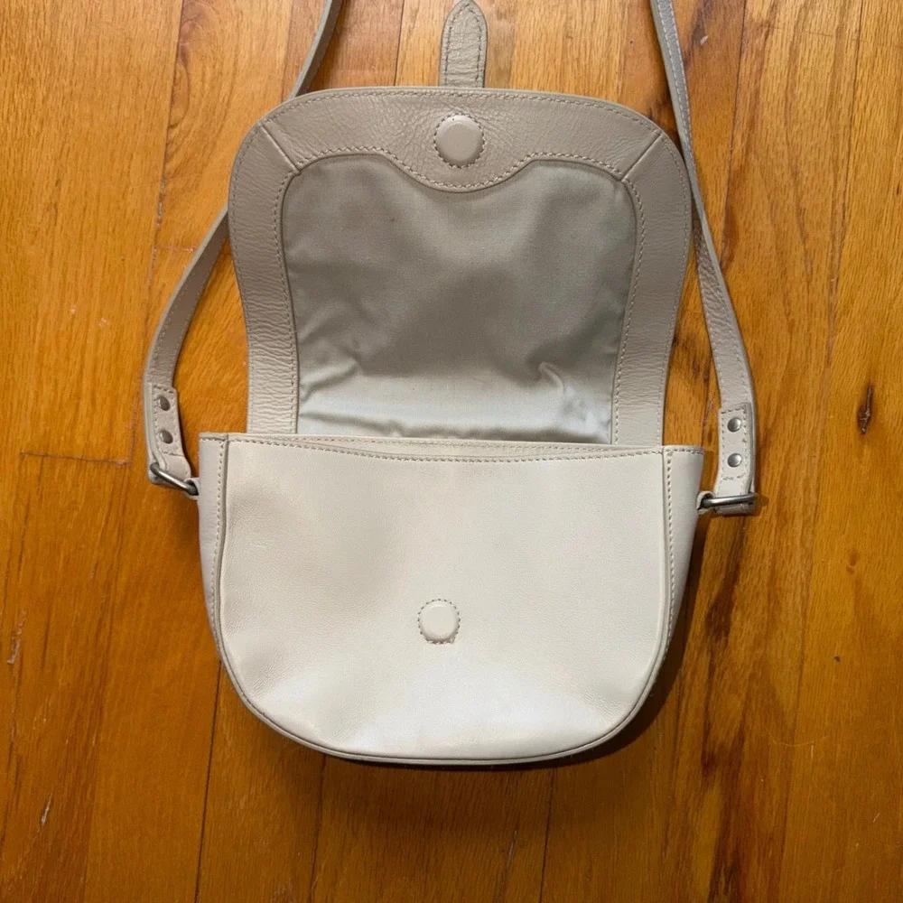 American Eagle Outfitters Cream Genuine Leather Crossbody Bag Made in Italy